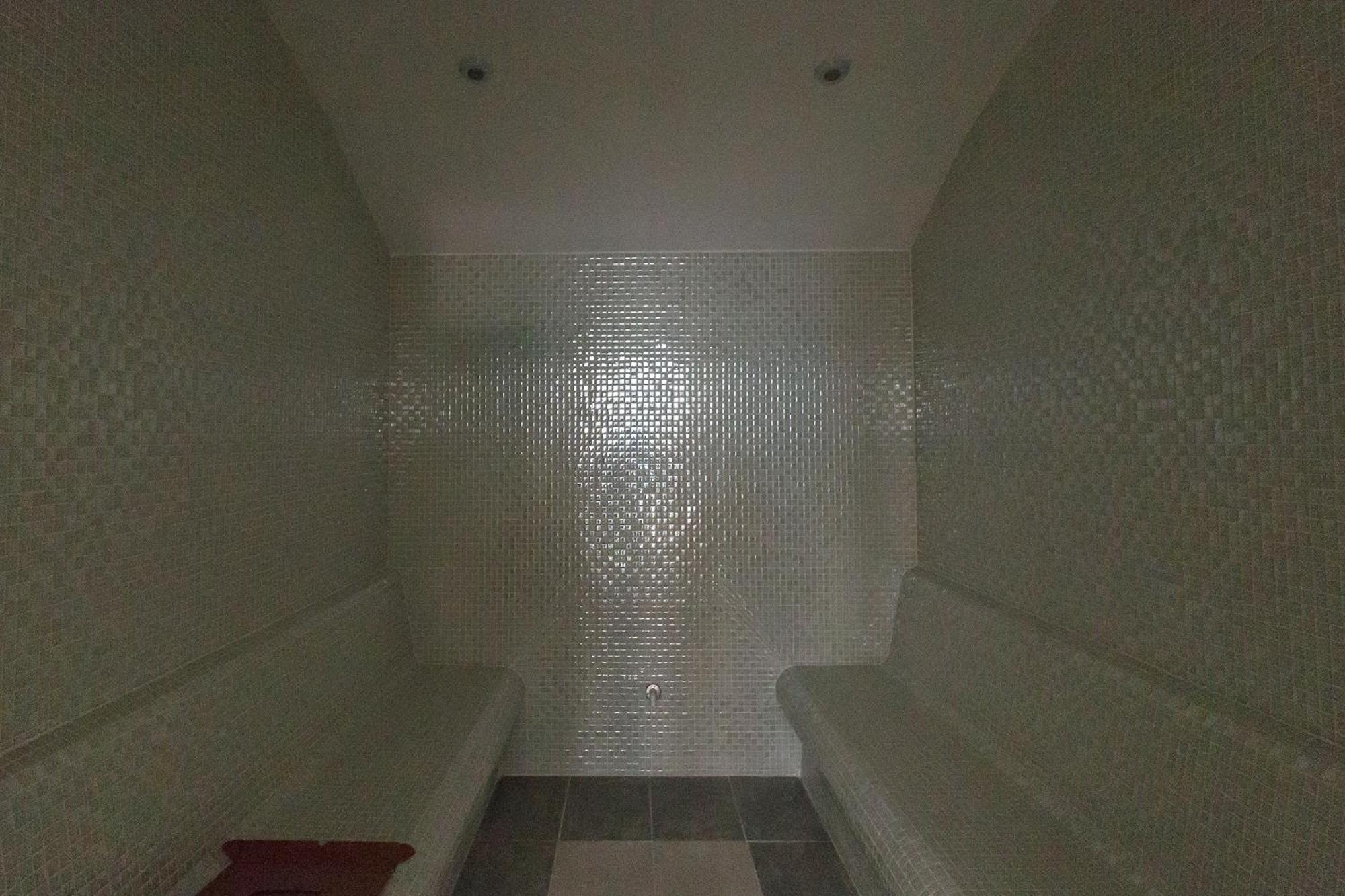 Luxury Condo On 18Th Floor With Pool, Fitness, Parking Included. Skopje Extérieur photo