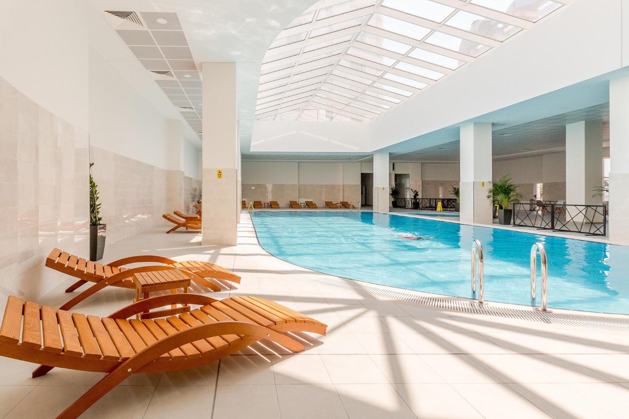 Luxury Condo On 18Th Floor With Pool, Fitness, Parking Included. Skopje Extérieur photo