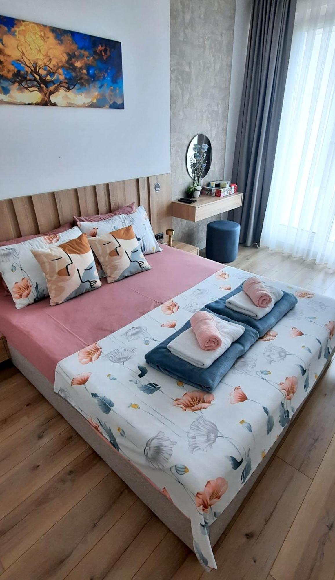 Luxury Condo On 18Th Floor With Pool, Fitness, Parking Included. Skopje Extérieur photo